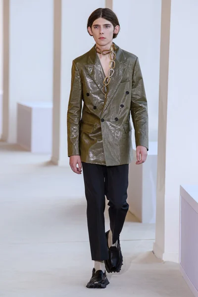 Look 31